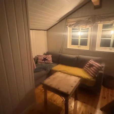 With Good Standard Next To River Feriehus *