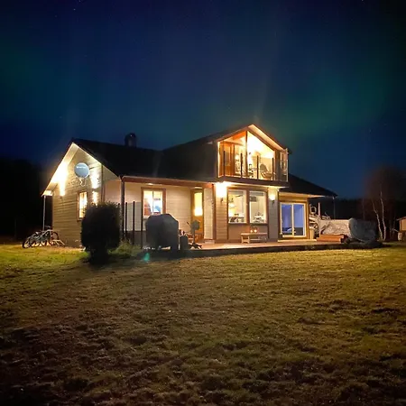 Holiday home With Good Standard Next To River *