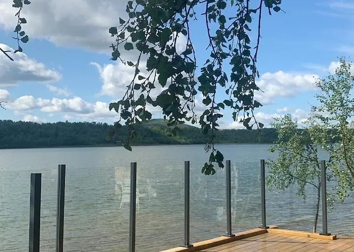 With Good Standard Next To River Tatil Evi Neiden